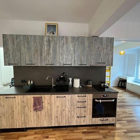 Family Friendly Downtown Apart Sofia Bagian luar foto