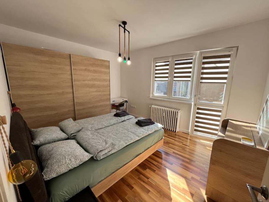 Family Friendly Downtown Apart Sofia Bagian luar foto